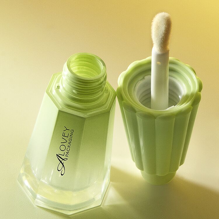 Wholesale lip gloss tube with big applicator with octagon umbrella shape 7ml